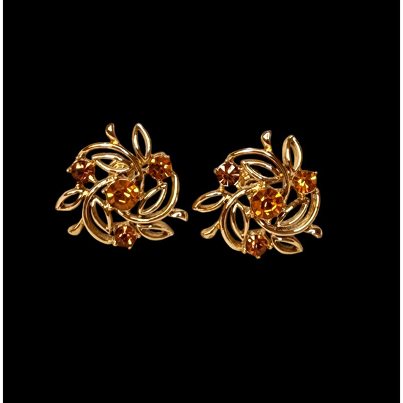 Coro Vintage rhinstones and gold-tone screw back earrings - Picture 2 of 6